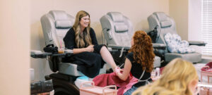 Read more about the article Best Pedicure in American Fork for Busy Moms: What to Look For